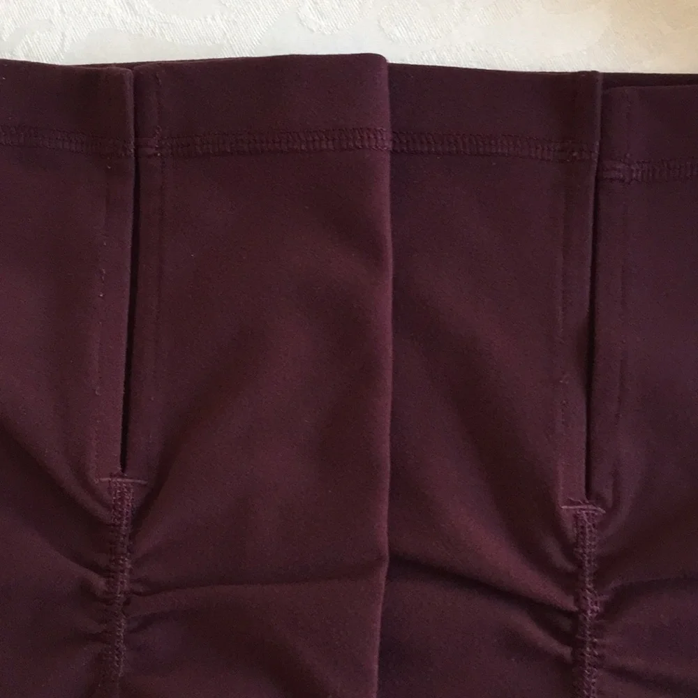 Lululemon Gather & Crow Crop Bordeaux